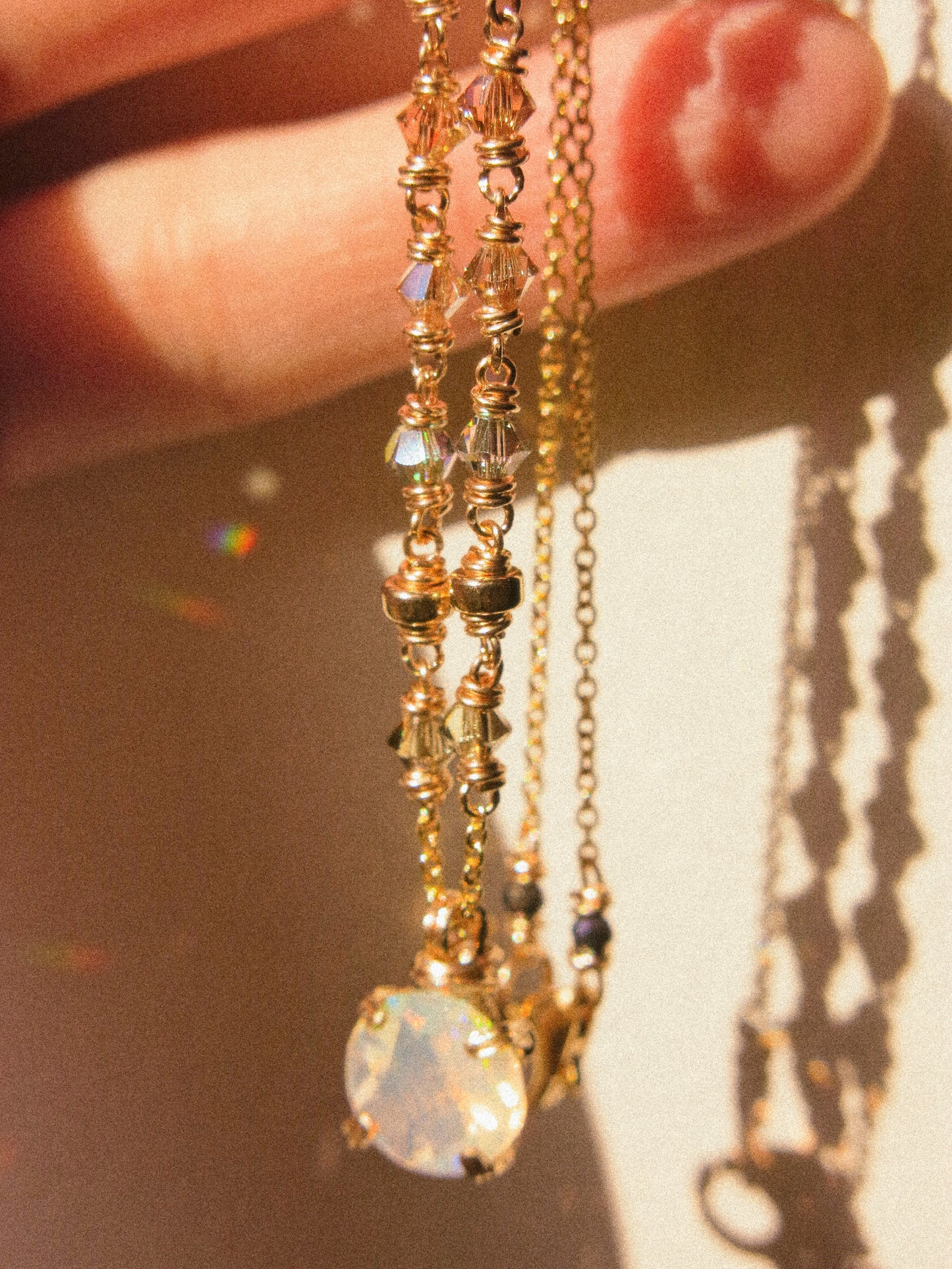 Faceted Round Ethiopian Welo Opal Ombré Necklace in Prong Setting, 14K Gold Fill