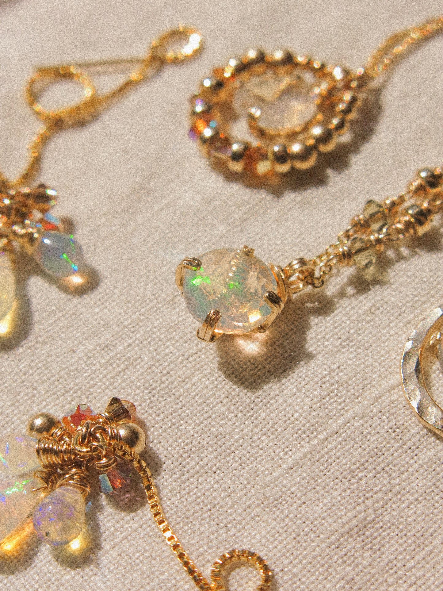 Faceted Round Ethiopian Welo Opal Ombré Necklace in Prong Setting, 14K Gold Fill