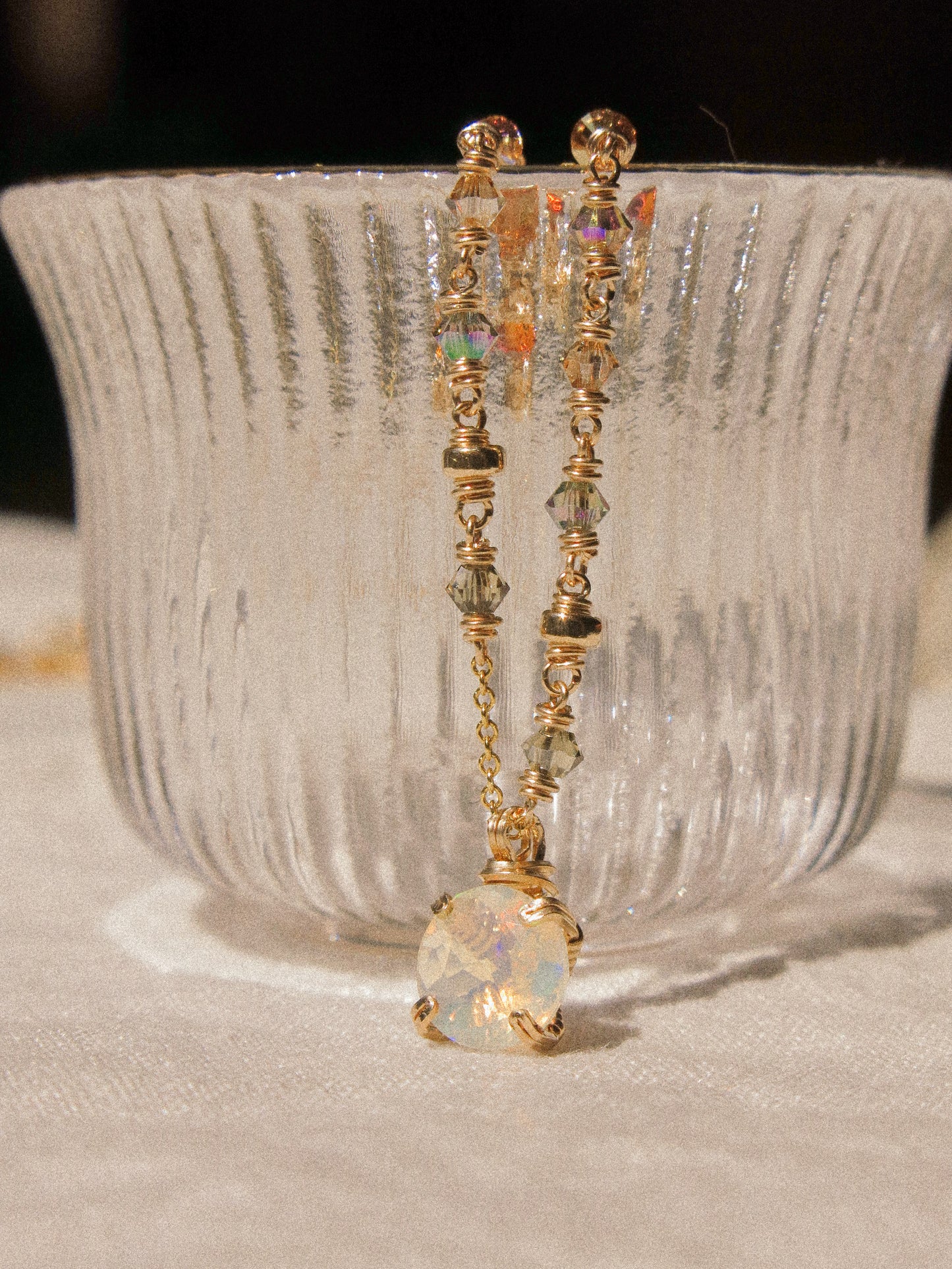 Faceted Round Ethiopian Welo Opal Ombré Necklace in Prong Setting, 14K Gold Fill