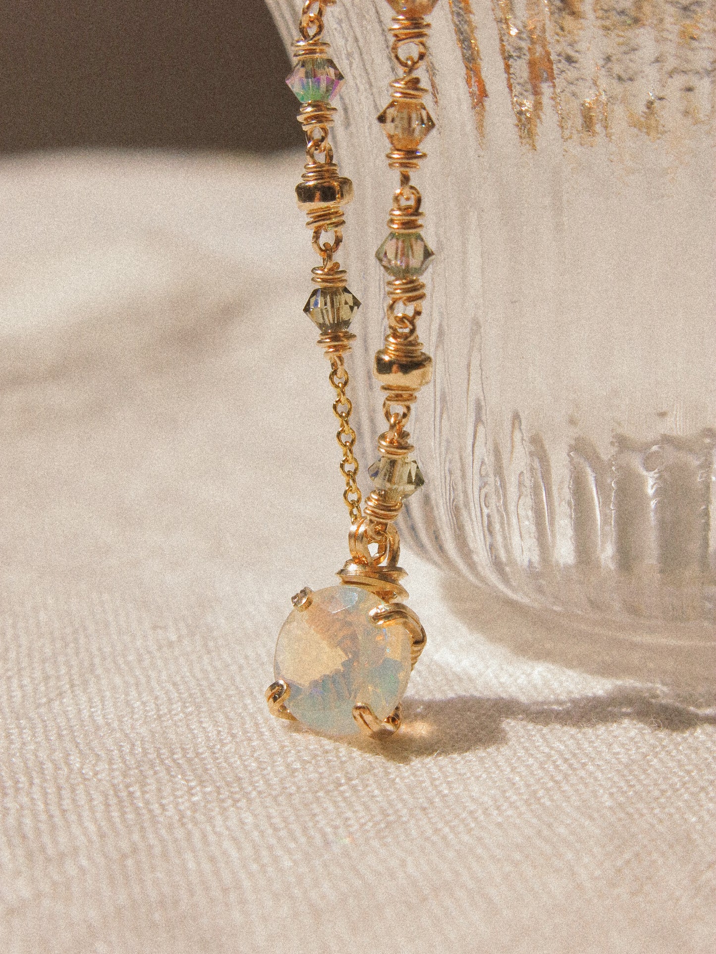 Faceted Round Ethiopian Welo Opal Ombré Necklace in Prong Setting, 14K Gold Fill