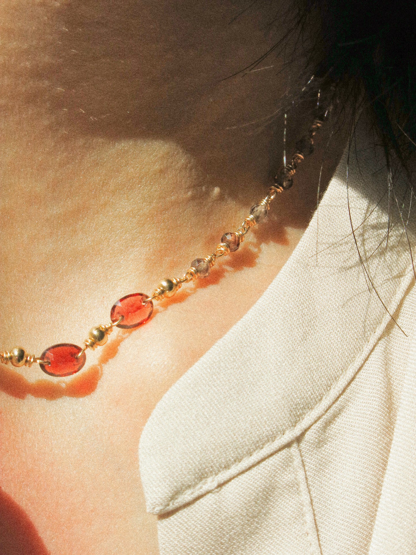 Delicate Choker Necklace with Faceted Oval Mozambique Garnet and AAA Ombré Tundra Sapphire, 14K Gold Fill