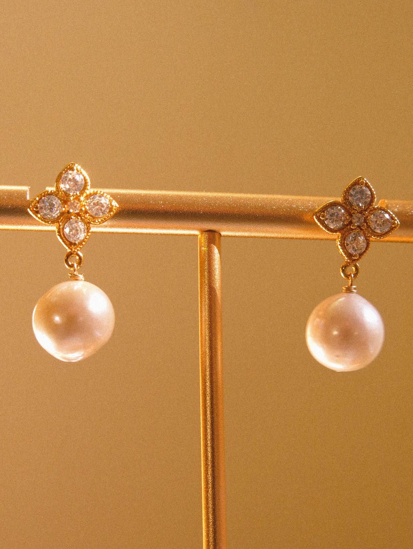 Clover Cubic Zirconia Post Earrings with White Round Edison Pearl, 925 Sterling Silver Post