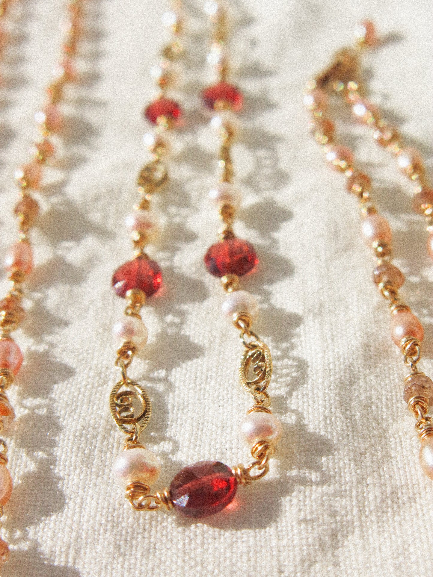 Mozambique Garnet and White Round Pearl Short Necklace with Filigree Links