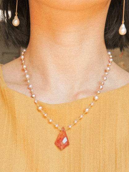 Peach and Mauve Round Pearl with Fancy Cut Strawberry Quartz Delicate Necklace