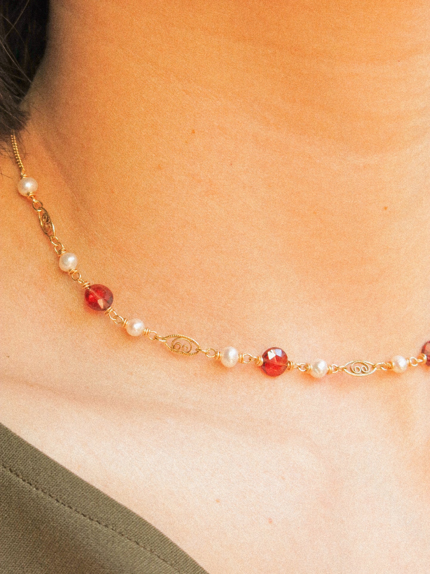 Mozambique Garnet and White Round Pearl Short Necklace with Filigree Links