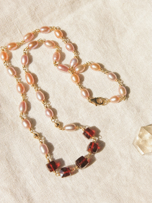 Rainbow Rice Pearl and Faceted Hessonite Garnet Cube Delicate Choker Necklace