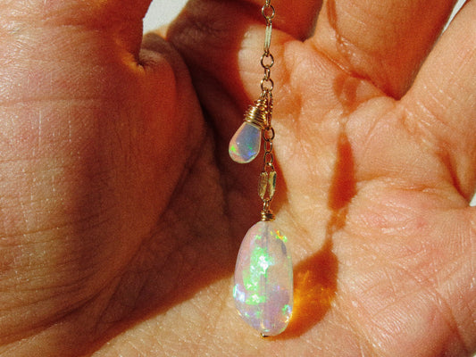 Faceted AAA Ethiopian Welo Opal on smooth Opal Lariat Necklace in 14K Gold Fill, October Birthstone, Y necklace, Victorian-inspired jewelry