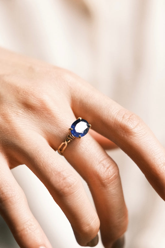 Faceted Oval Blue Sapphire Prong Set Solitaire Ring with Twisted Figaro Band, US size 5, 14K Gold Fill