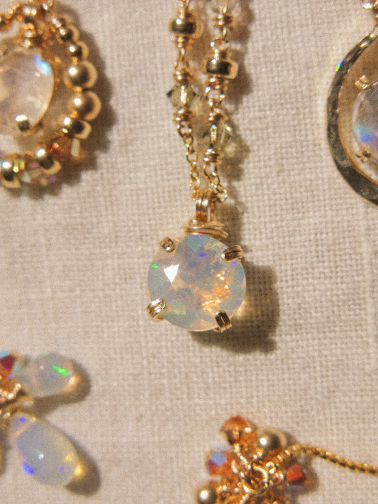 Faceted Round Ethiopian Welo Opal Ombré Necklace in Prong Setting, 14K Gold Fill