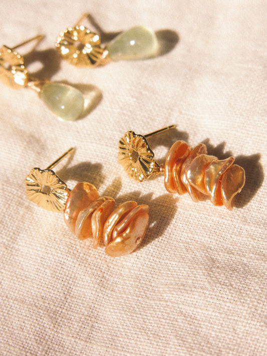 Lily Pad Circle Post Earrings with Gold Champagne Keshi Pearls, 925 Sterling Silver Post