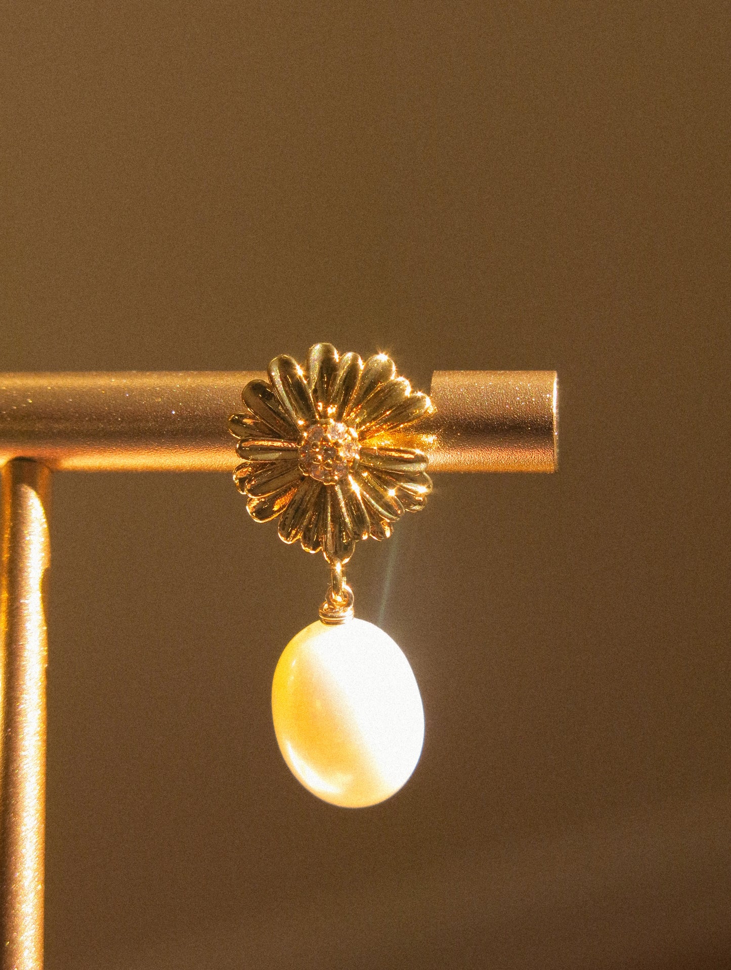 Large Oval White Pearl Earrings on Zirconia Daisy Stud, 925 Sterling Silver Post