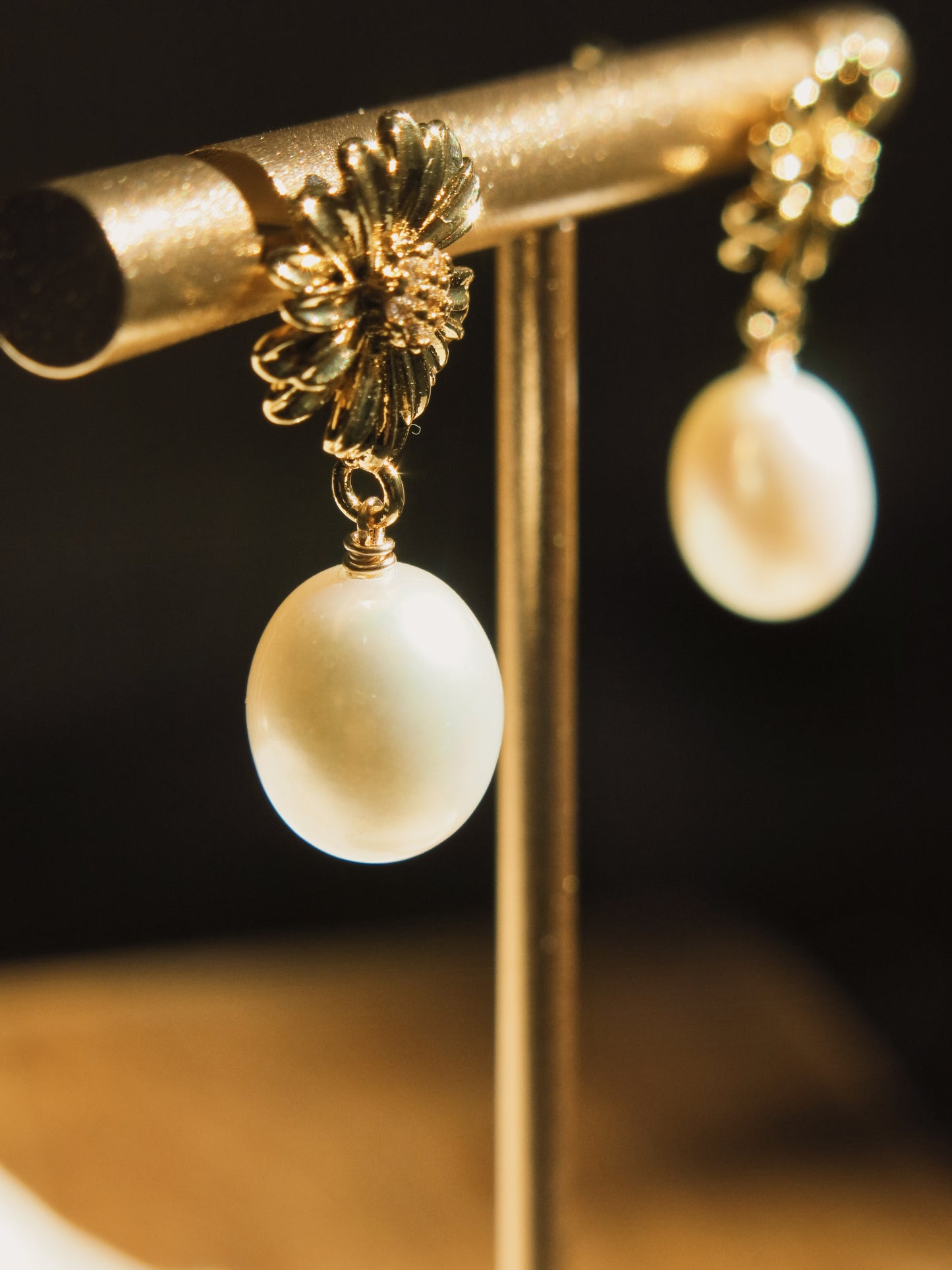 Large Oval White Pearl Earrings on Zirconia Daisy Stud, 925 Sterling Silver Post