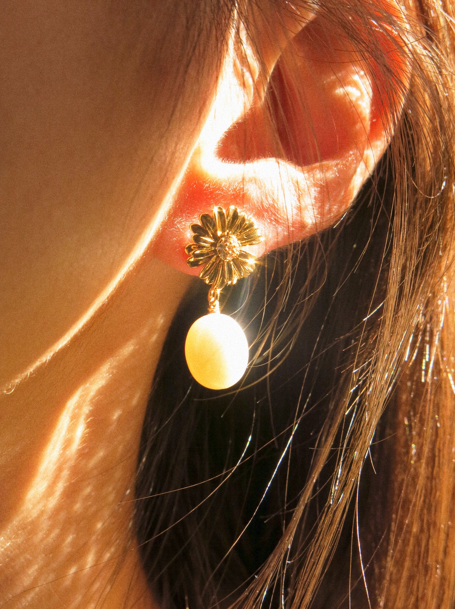 Large Oval White Pearl Earrings on Zirconia Daisy Stud, 925 Sterling Silver Post