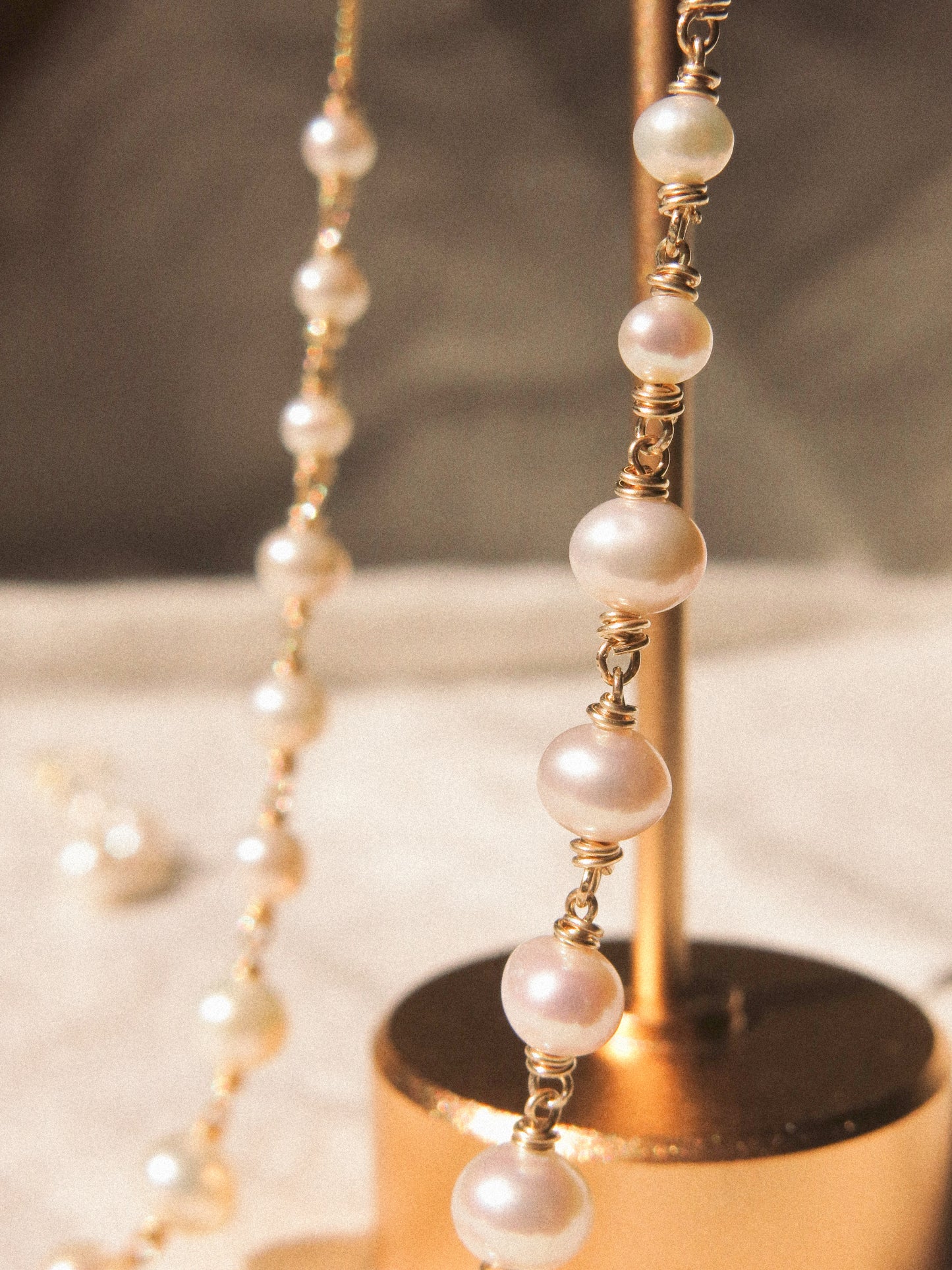 Petite Graduated White Round Pearl Choker Necklace with Curb Chain, 14K Gold Fill