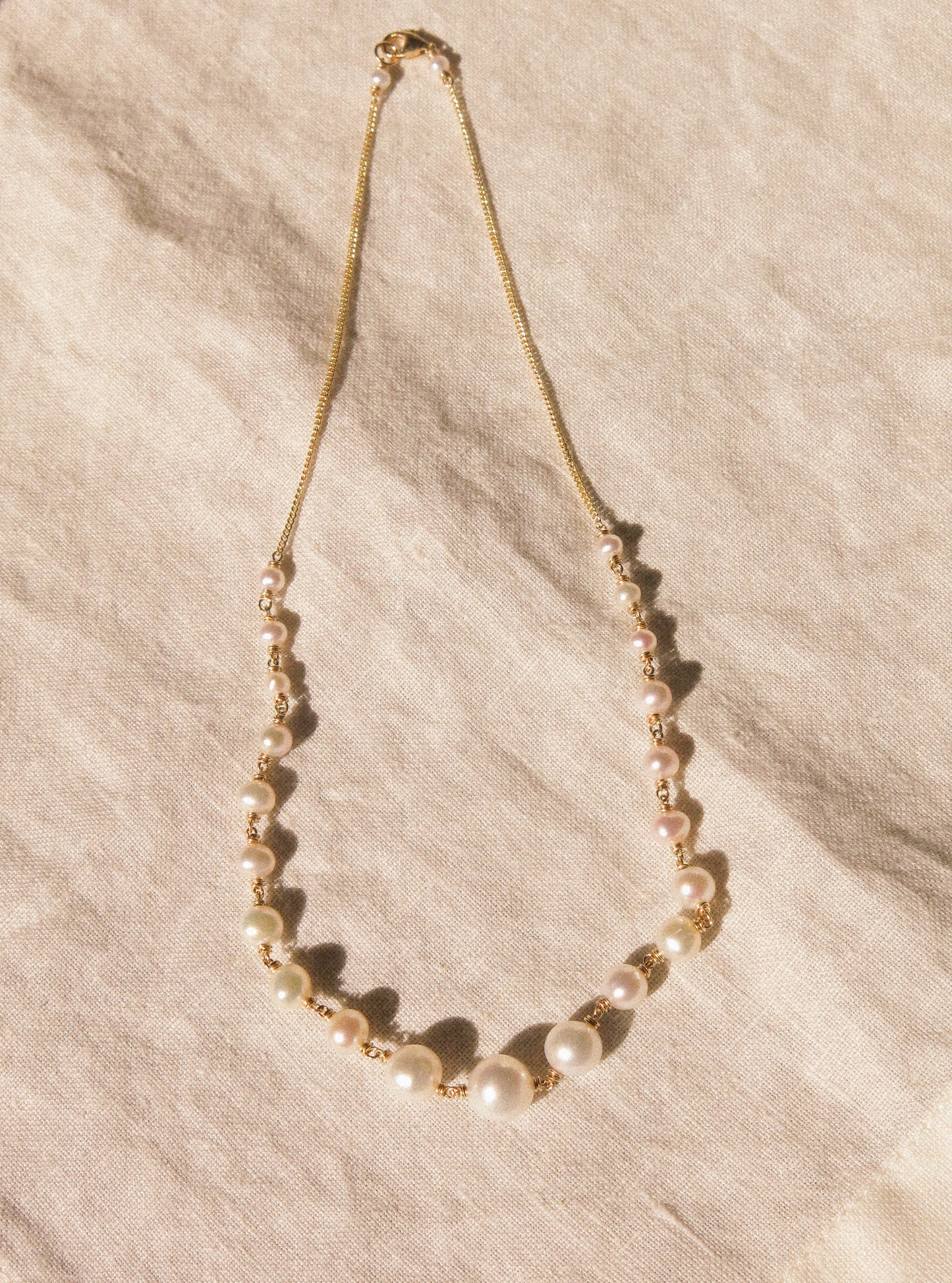 Petite Graduated White Round Pearl Choker Necklace with Curb Chain, 14K Gold Fill