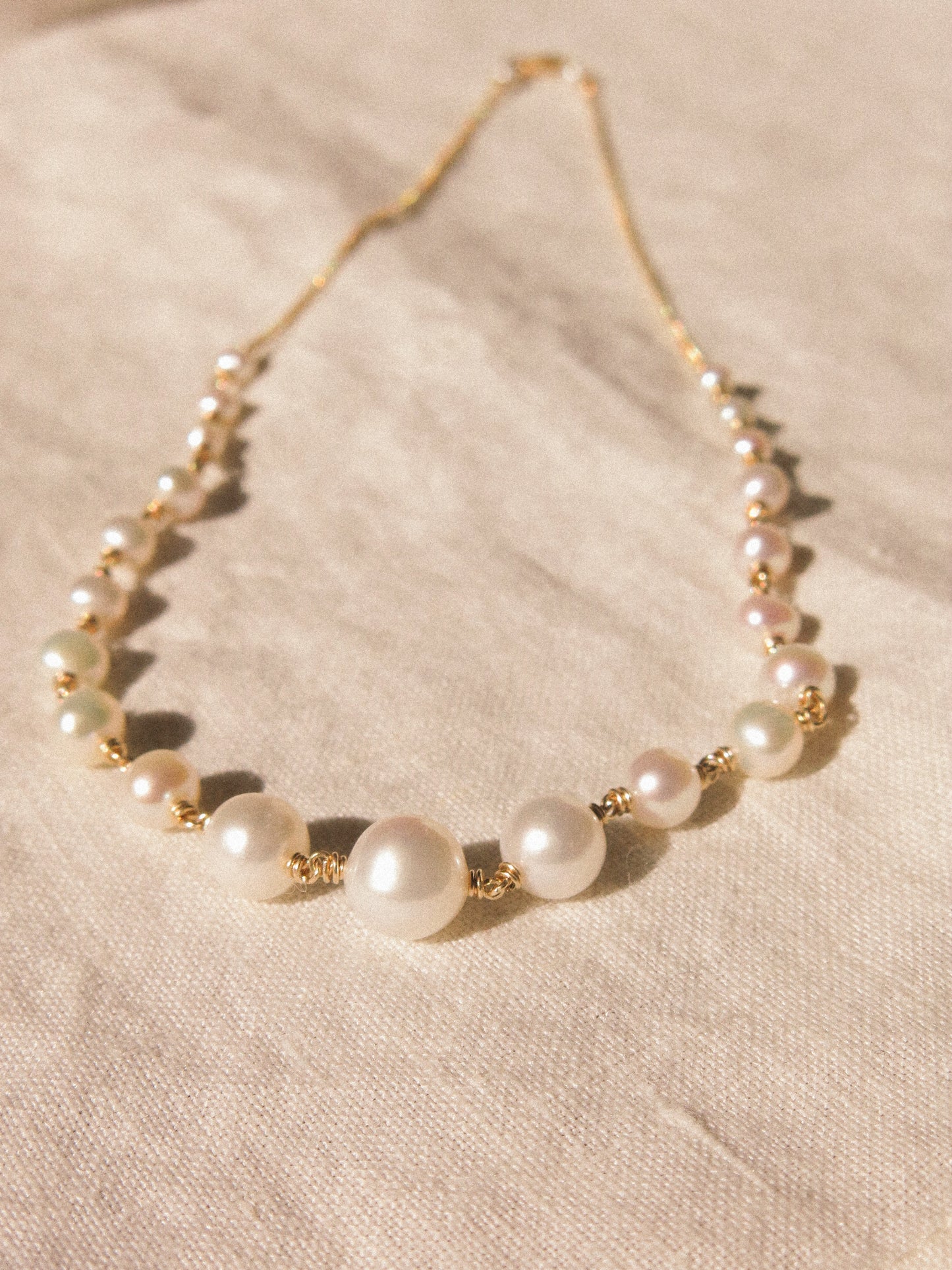 Petite Graduated White Round Pearl Choker Necklace with Curb Chain, 14K Gold Fill