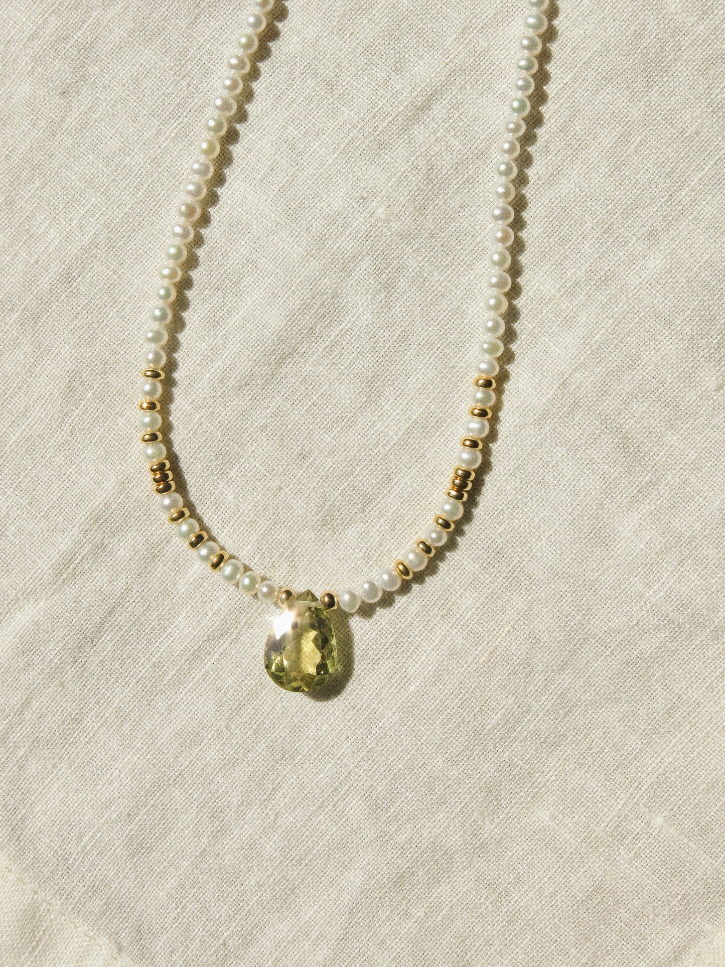Yellow Green Apatite and White Pearl Strung Choker Necklace, 14.5", 14K Gold Fill