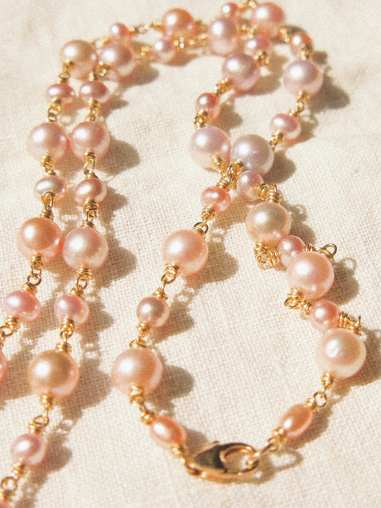 Peach and Mauve Round Pearl with Fancy Cut Strawberry Quartz Delicate Necklace